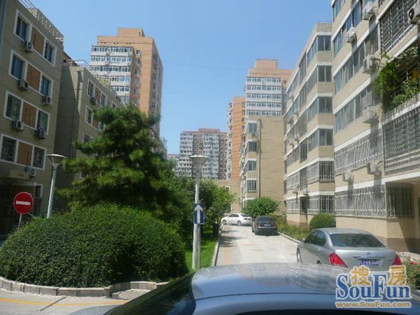 百萬(wàn)莊中里社區(qū)